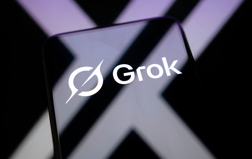 马斯克钟爱Grok“吐槽”功能，瑞士官员起诉欲阉割其锋芒