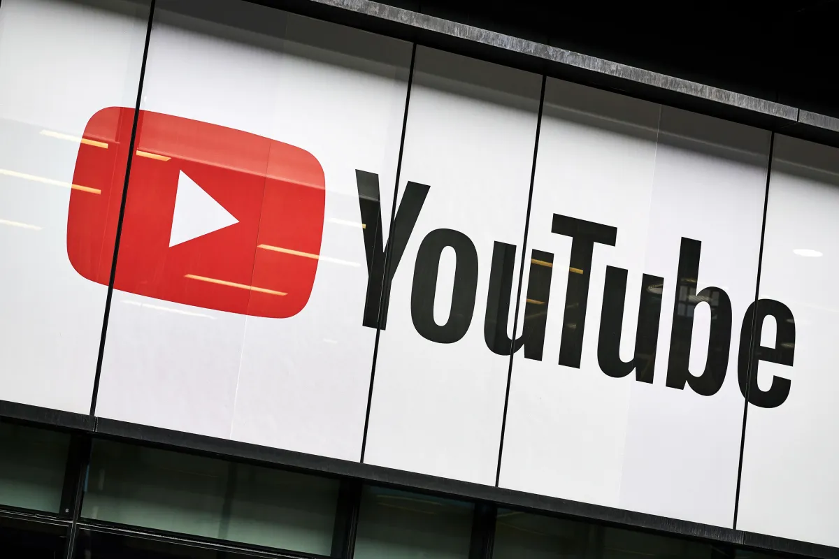 YouTube 将 AI 深度伪造检测扩展至政客、政府官员和记者