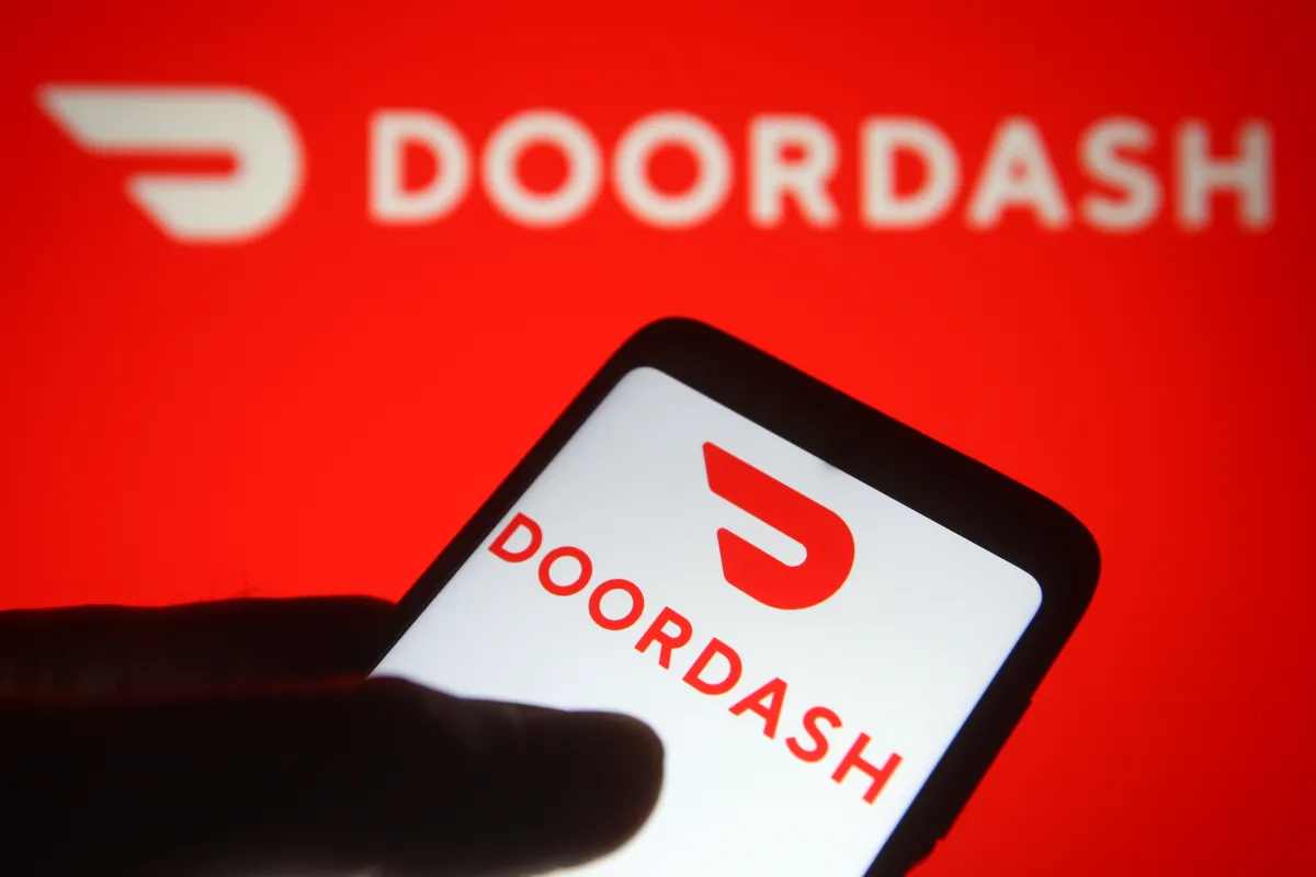DoorDash 推 Tasks 应用：外卖员上传视频训练 AI 可赚钱