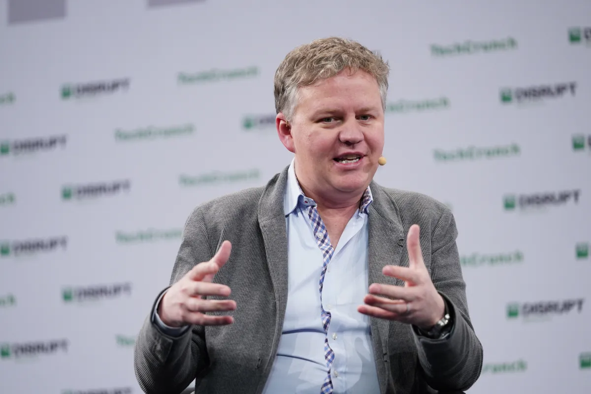 Cloudflare：AI取代1100个岗位，收入却创新高
