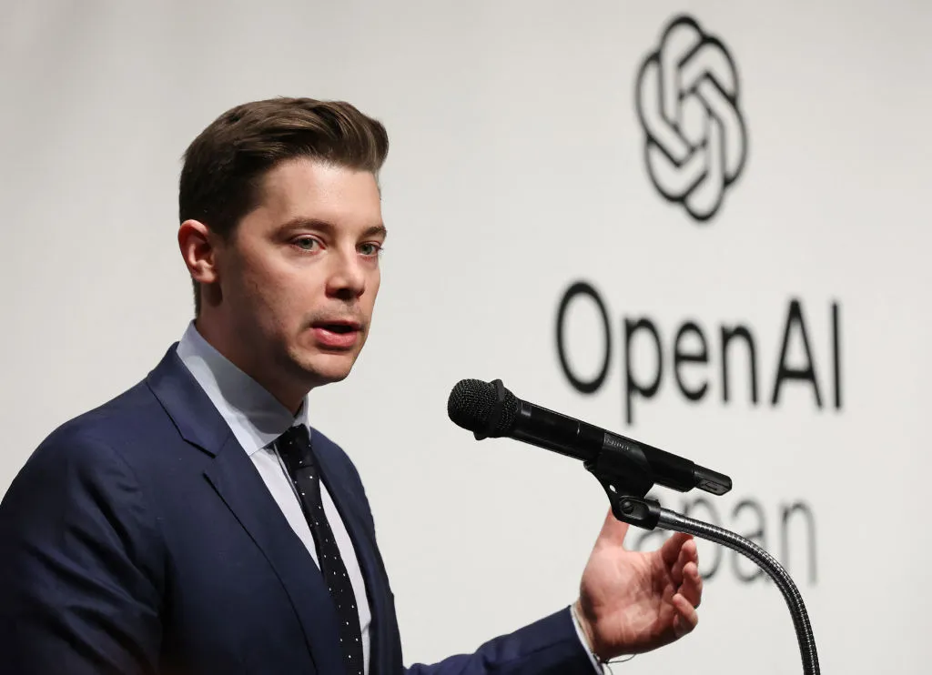 OpenAI长期COO布拉德·莱特卡普离职，将另起炉灶