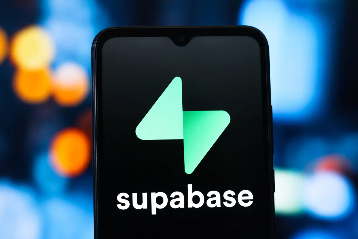 Supabase用户数据暴露警钟