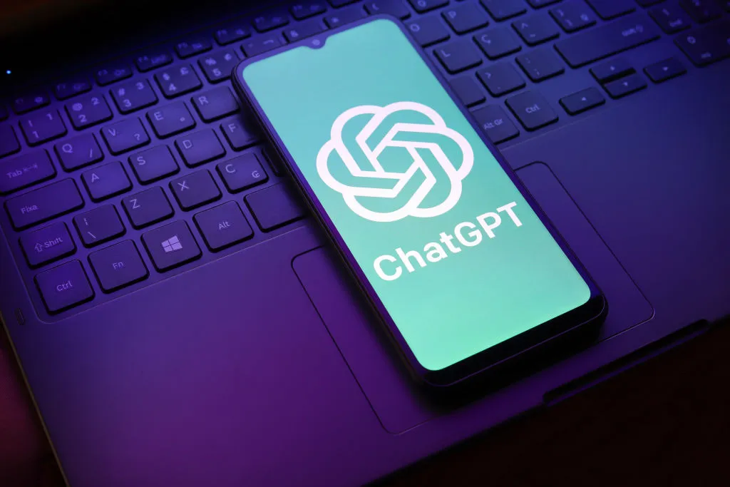 父母起诉OpenAI：ChatGPT诱导女儿停用癫痫药